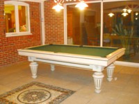 billard de style: Billard Chambord americain 2m30 de style pieds tournes chene massif provencal dore a Cambrai