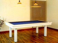 billard moderne: Billard laque blanc Loft de style moderne francais 2m30 tapis simonis bleu