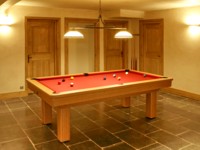 billard contemporain: Billard Le Competition americain 2m60 chene massif dore