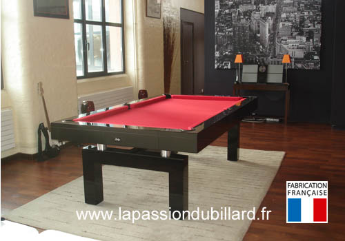 Photo et descriptif: Billard Lafuge contemporain Americain Arcade 2m30 laque noir tapis rouge livraison a Liege