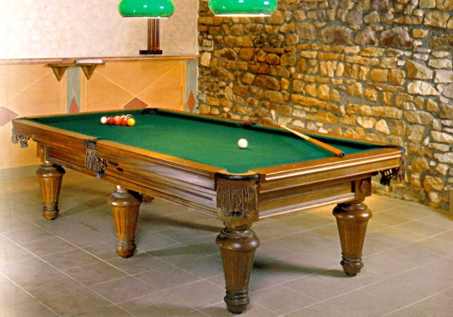 Photo et descriptif: Billard Chambord americain francais 2m80 kotibe massif teinte acajou poche luxe cuir